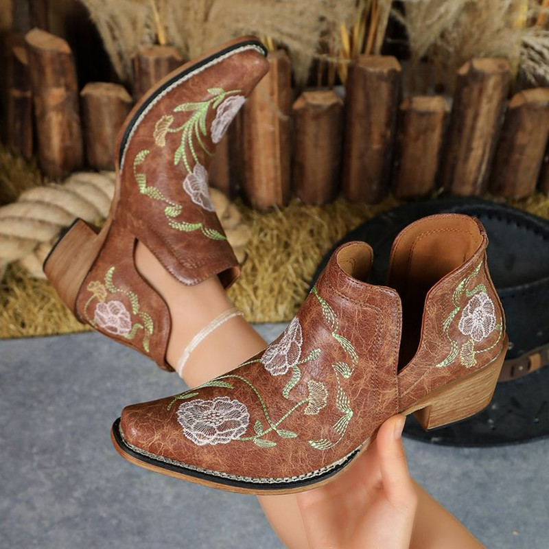 Nouvelles bottes courtes brodé - New Ethnic Fashion avis et prix